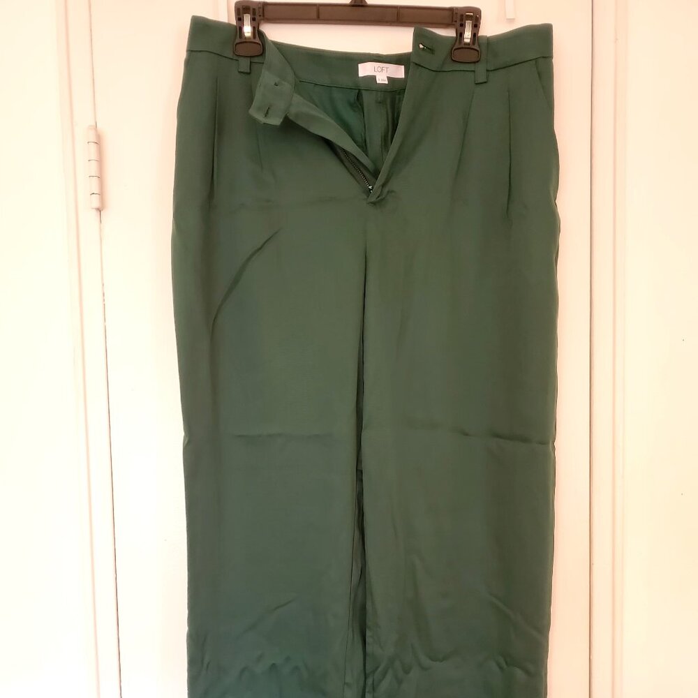 NWOT Loft Green Trousers/Pants Size 8
